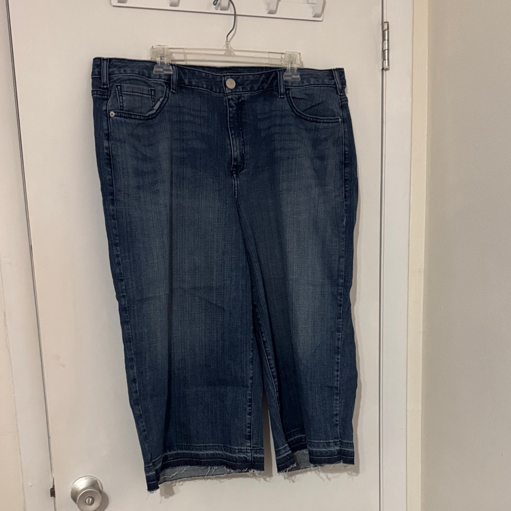 Lane Bryant Cropped Women's Blue Denim Jeans